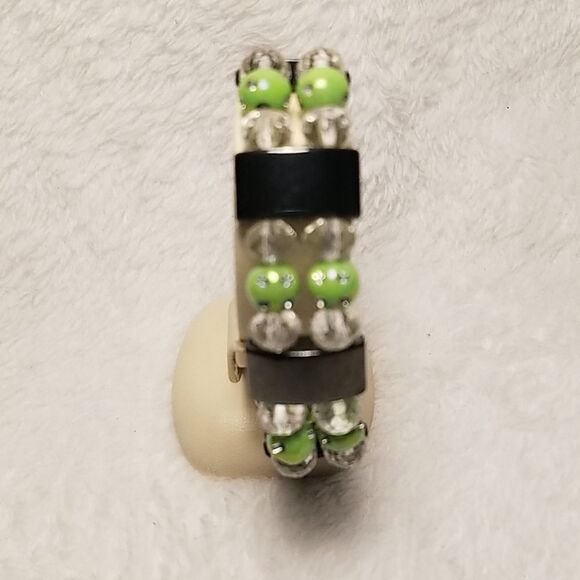 Green, Gray, & White Magnetic Bracelet - Picture 4 of 5